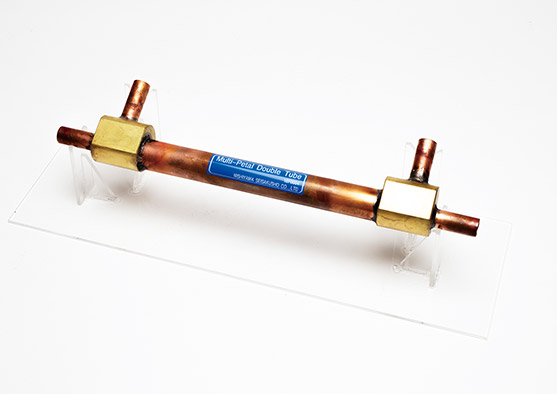 Multi-petal double-pipe heat exchangers